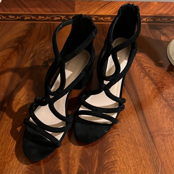 Sandro block heel strap sandal with zip up back 2inch heel - Picture 3 of 7